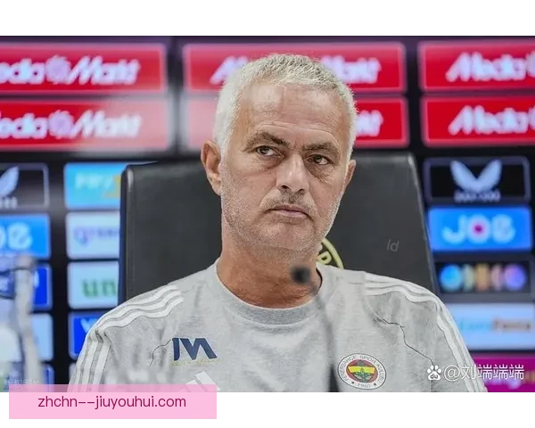 穆里尼奥正式接任费内巴切主帅 带队挑战土耳其超级联赛新篇章